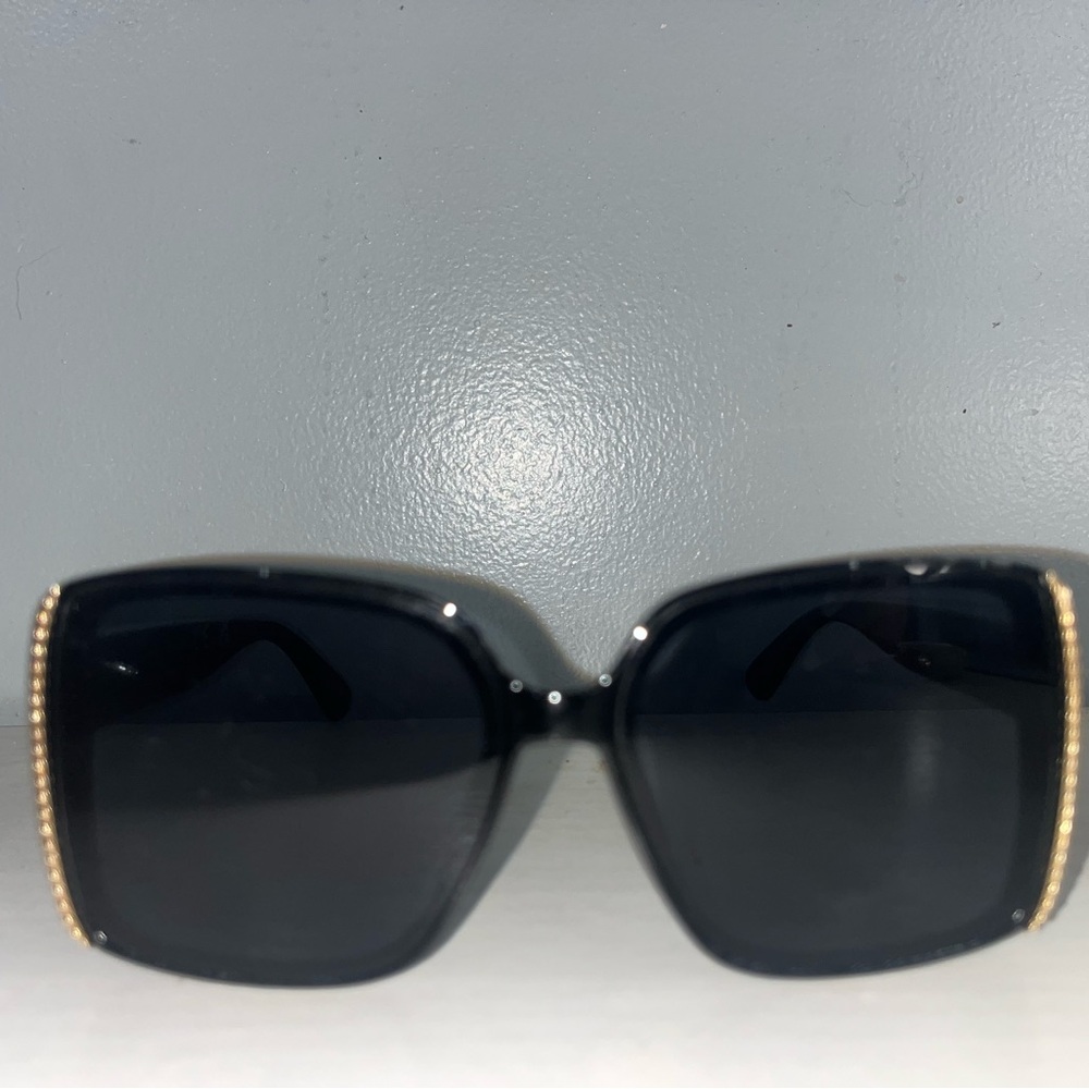 SHEIN Black and Gold Square Sunglasses